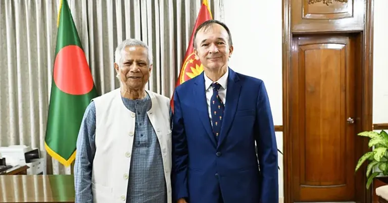 প্রধান উপদেষ্টার সঙ্গে ডাচ রাষ্ট্রদূত